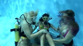 bikini scuba girls