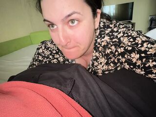 Uncut stranger fuck my pink pussy and mouth before my husband come home ! Maybe next time he will fuck my ass , too !