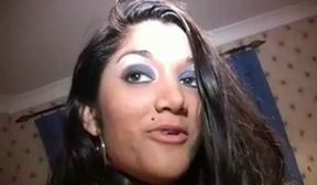 Amateur White Wife Fucks a Random BBC
