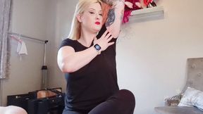 Femdom Leashed Armpit Worship [4K]