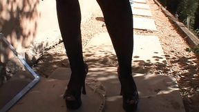 Blowjobs on payback from bossy construction site inspector to naughty&#x1F608; workers
