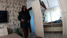 Blow-job loving mature woman getting serviced while rocking fur-lined coat, 202