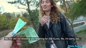 Amateur babe Candice Demellza gets fucked in public