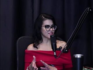 He put a cucumber in his ass, does anal dp, came from swinging, provides in-person service, and the player who sends messages... - Bruna Ferrari (WATCH ON: SHEER/RED)