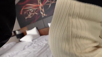 Beautiful Woman Elevates Romance: Breathtaking H-Cup Tease for True Love Ascension