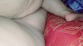 saudi bbw get fucked by her poor moroccan driver in his shitty appartement