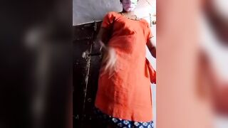 Tamil wifey undress