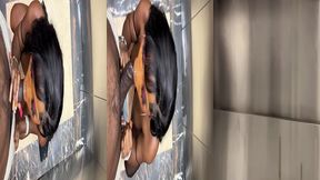 sucking a strangers dick in an elevator at a hotel