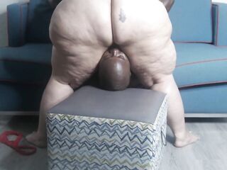 LARGE ASS SSBW LALIN GIRL VICKY PLUSH BANGING AND SCUKING BBC