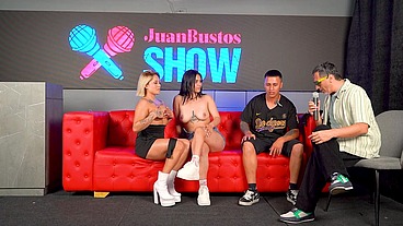 Show LESBICO between Xiara Dark and Nahoo gets out of control and fan FUCKS one of the girls - Juan Bustos Show