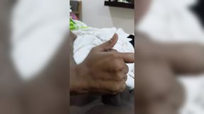 Cutie Pie&#x2019;s Chubby Big Ass&#x1F351; Handjob Session