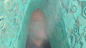 Let's smoke under the blanket MP4
