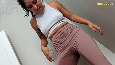Sushii does activities and pees sexy yoga pants