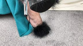 Mrs Mature Feet giving you all a very sexy shoe dangle and toe wiggle with a pair of her stripper heels