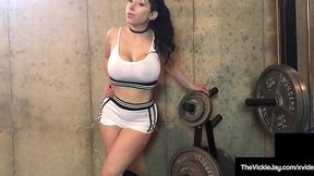 Sweaty Gym Sesh: Vickie Jay Fingers & Pounds Herself!