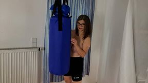 The boxing workout (2022) (MP4)