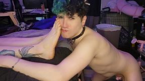 Mistress Violet Vixen informs her pussy-free virgin loser of a boyfriend that now my sweaty post-workout & sex feet will be the only gf he'll ever need, even made it official by making him kiss them all passionately, first kiss he has had in months!!