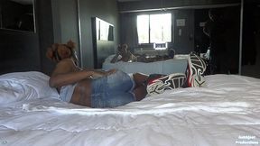 Behind The Scenez Wit Cinnamon