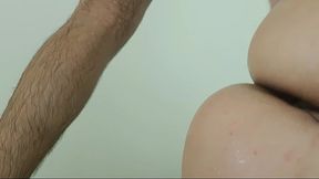 18 year old girl masturbating her ass for anal sex.