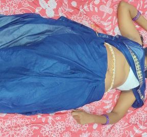 Horny Tamil Telugu Sexy Enjoying with Her Lover in the Bluesaree