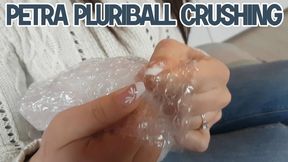 Petra pluriball crushing - HD