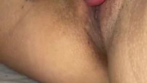 Friend gives me a blowjob and I come