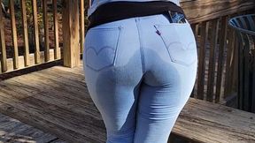 Lexi rewets in public