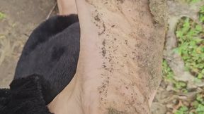 Come hither park bitch, Momma's big ass feet are filthy