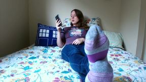 Nerdy Girl Ignores You (POV Foot Worship)