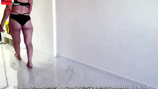 Seduced the courier with a juicy ass and cuckolded her husband 115