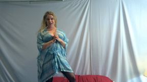 Stepson cums in stepmom while helping to make a sexy video for dad