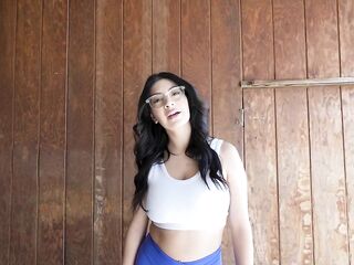 “Cum in my glamorous little throat” - BANGING MY CONTRACTOR IN A BARN