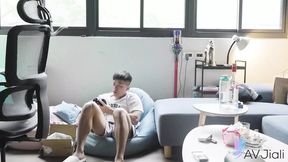 Horny&#x1F975; Geek Thrusts Virtual Reality Controller Into Sexy Stepsister Li Zhiyan