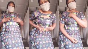 newly married bride show off