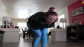 vicki vixxx straitjacket fetish and pissing herself
