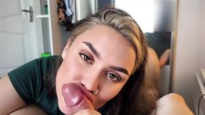 Living in an apartment with a horny stepsister ended with good sex