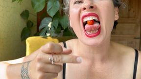 swallow whole tomatoes aV3