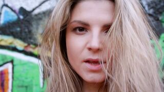 TUSHYRAW Slim bombshell loves gets her tight butt filled