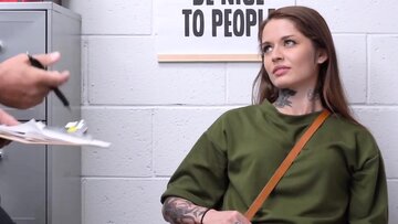 Tattooed MOM Vanessa Vega banged by officer for s