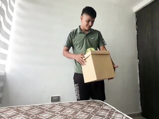I give a alluring and moist gift to my excited Lalin girl stepsister for coming to visit our stepparents, that babe eats it all and asks me to put it in her worthwhile and constricted booty.