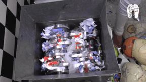 Crushed Soccerballs goes Shredder