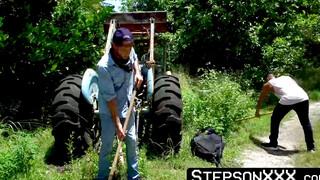 StepsonXXX.com - My well built stepcousin Jay Seabrook helped me on the farm so I fee
