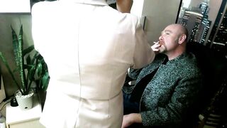 Long Boss tests his secretary's pussy for strength and elasticity!