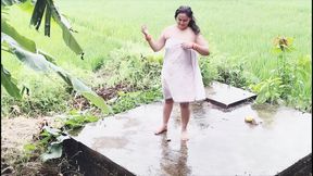 Naughty Desi Aunt's Wild Outdoor Adventure – Passion Under the Open Sky!
