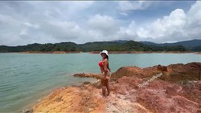 Couple has sex in vacation cabin, she has a very sweet face