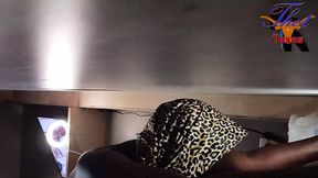 Thot in Texas - BBC Fucking Bubble Booty Ebony At Gloryhole