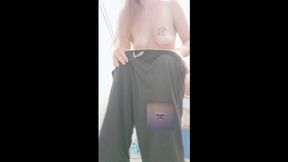 Toilet Use In a Ponytail WMV