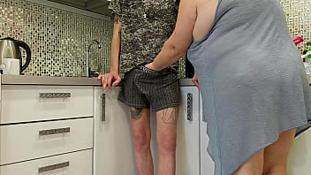 OMG! Old Fat Stepmom Gives Stepson Handjob And Blowjob In The Kitchen