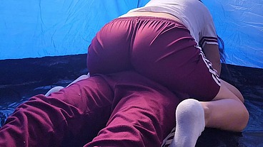VIDEO DE ESTUDIANTES COGIENDO cuando van de EXCURSION en una CARPA cerca del lago (SHEER complete VIDEO)