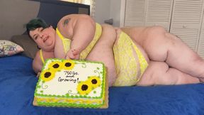Gluttonous 750 lb Cake Stuffing SD